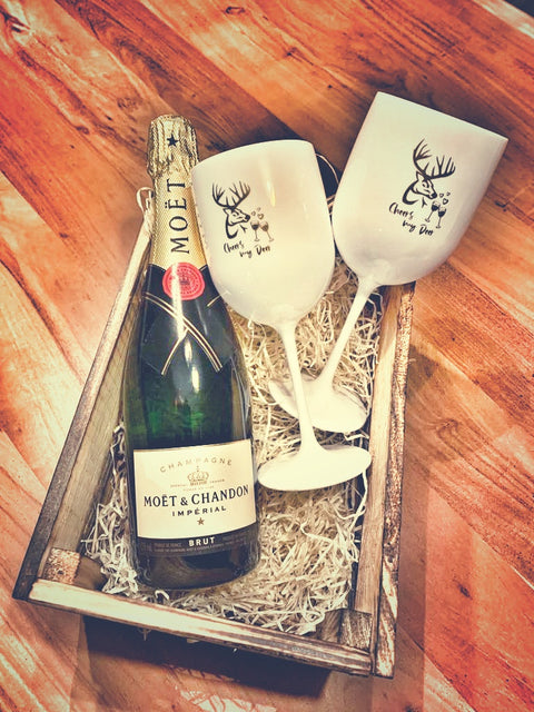 Champagner- bzw. Weinkelch aus Kunststoff. Ideal für Wanderungen oder die Poolparty.