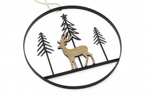 Deko-Anhänger mit Hirsch und Tannen aus dem Sauerland