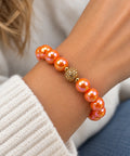 Perlenarmband in Orange mit Goldakzent – PEARLS®, Strahlend, modern & ausdrucksstark - WALDDESIGNERIN® 