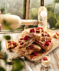 GiNSAN!TY - EggStasy Caramel Gin mit Waffeln und Himbeeren