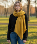 Musselinschal / Dreieckstuch XXL - Curry – Handgefertigt im Sauerland
