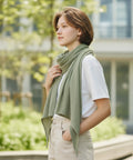 Musselinschal / Dreieckstuch XXL in Olive - WALDDESIGNERIN® 