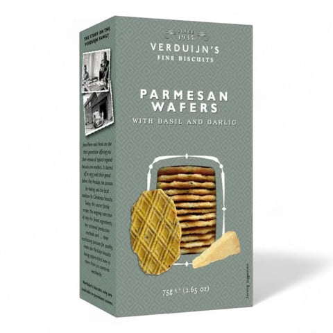 Herzhafte Waffel Cracker mit Parmesan, Basilikum und einem Hauch Knoblauch