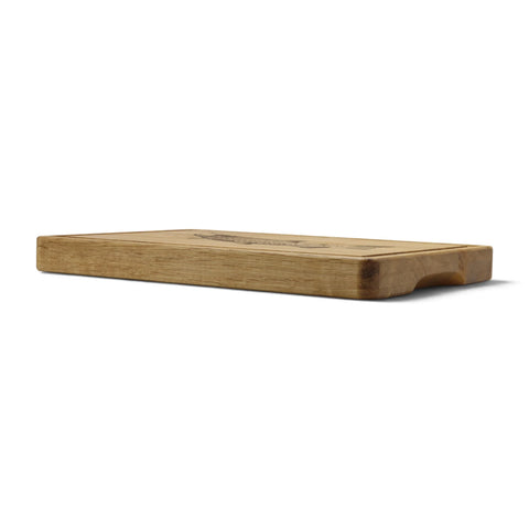 Massives Schneidebrett aus Eiche mit Bachforellen-Gravur - WALDDESIGNERIN® 