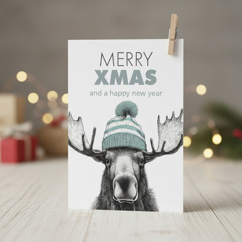 Weihnachtskarte Elch mit Mütze "Mini" - Merry Xmas and a Happy New Year - Kleine Weihnachtskarte mit winterlichem Elchmotiv - WALDDESIGNERIN® 