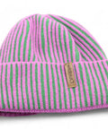 Sehr schöne und hochwertige Strickmütze aus 100 % feinster Merinowolle, gefertigt in Deutschland. Farbe Pink-Grün