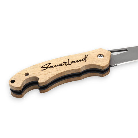 Wunderschönes Klappmesser mit edlem Holzgriff und hochwertiger Lasergravur „SAUERLAND“ – ein praktischer und stilvoller Begleiter für jede Wanderung.